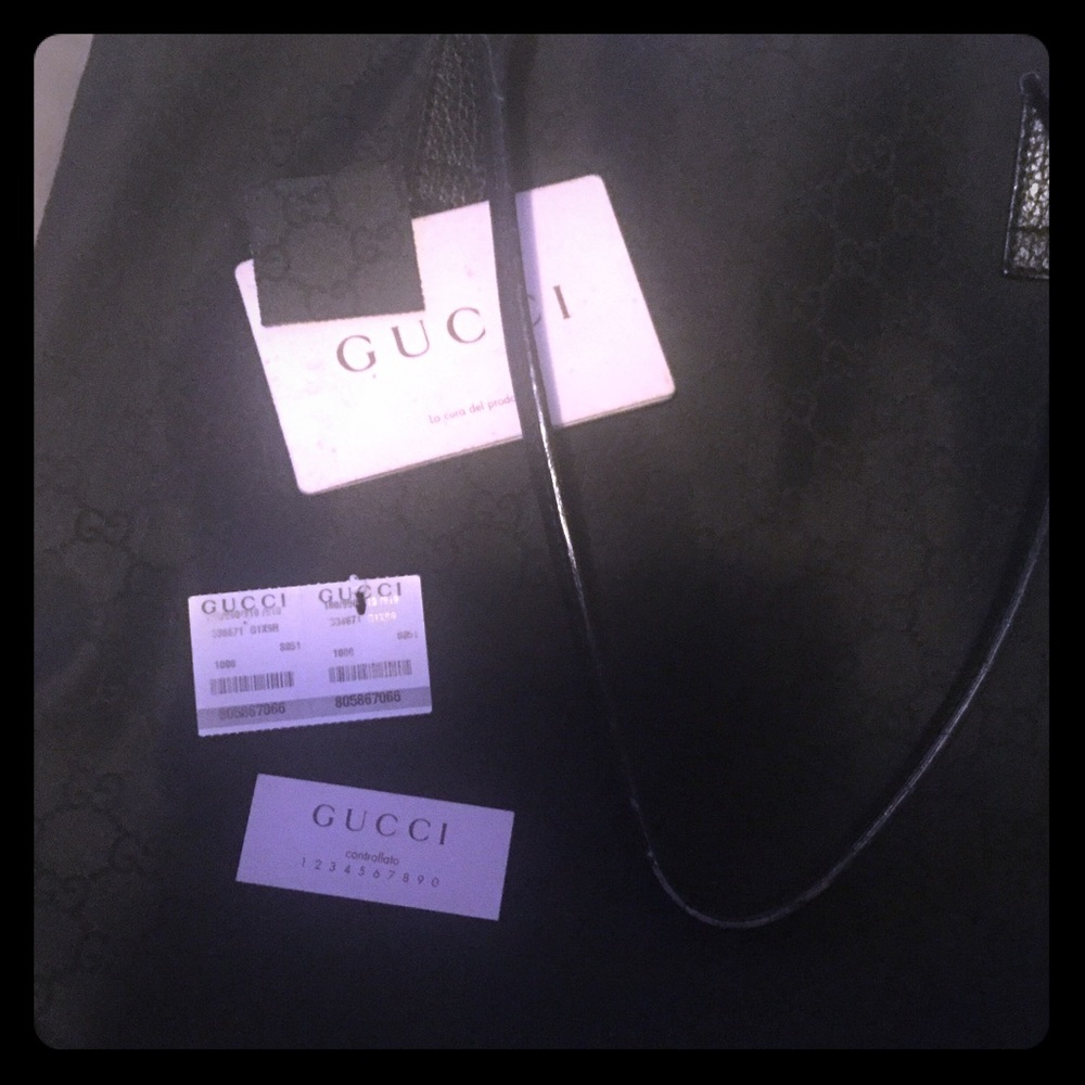 Authentic 💯Black Gucci tote